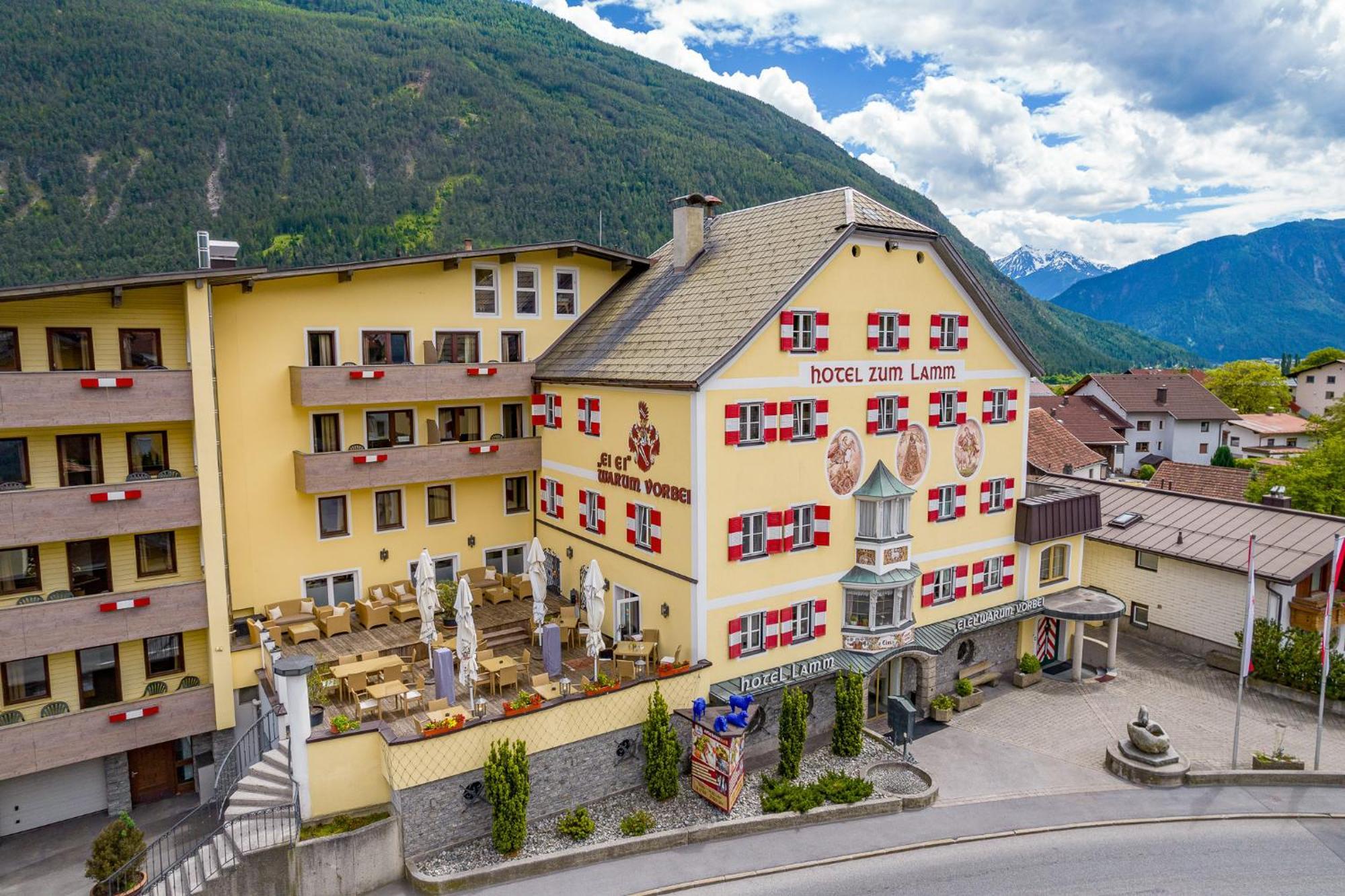 Hotel Zum Lamm Тарренц Экстерьер фото