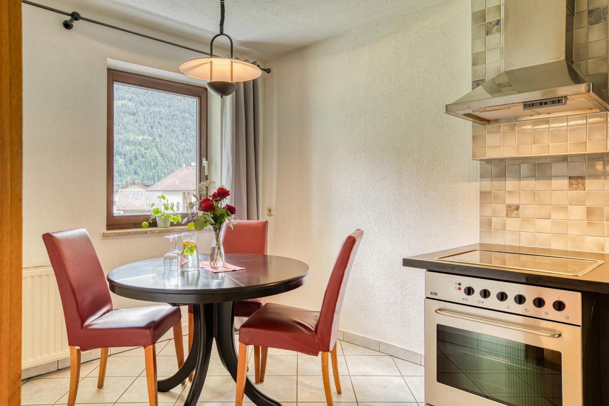 Hotel Zum Lamm Тарренц Экстерьер фото